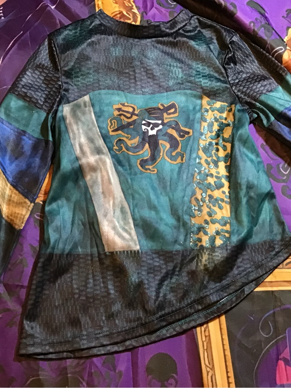 Disney store descendants UMA costume size 5/6 -Preowned - Picture 6 of 9